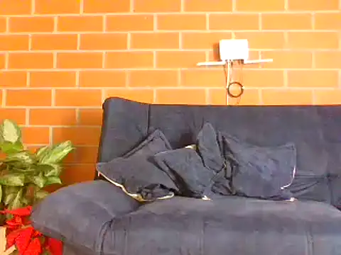 hanna beili online show from December 18, 2024, 5:42 pm