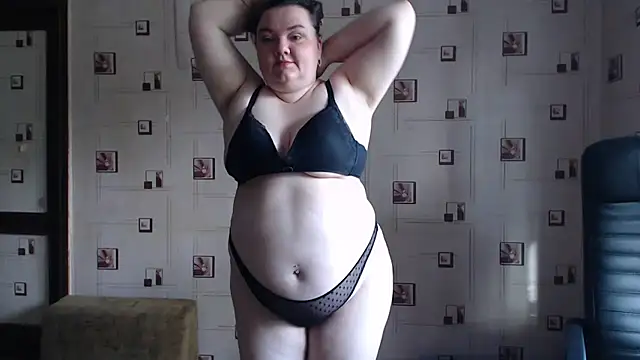 Snapshot of TasyaBigTTs chatting on July 8, 2026, 4:28 am TasyaBigTTs online show from July 8, 2026, 4:28 am