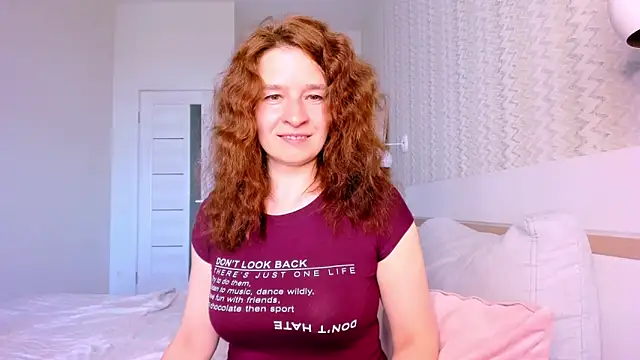 Snapshot of Clear_Angel chatting on May 19, 2026, 3:46 am Clear Angel online show from May 19, 2026, 3:46 am