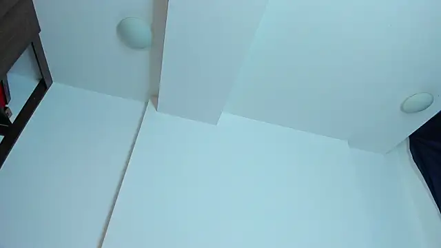 emiily15   online show from January 22, 2025, 9:10 pm