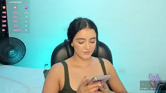 Adhara-zanne online show from June 19, 2026, 4:11 pm