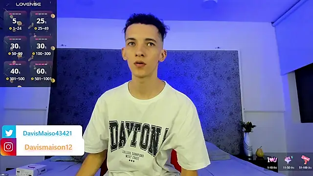 Maisondavis  online show from February 6, 2025, 9:17 pm