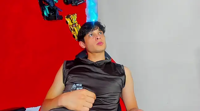 LilOwen  online show from March 3, 2025, 11:14 pm