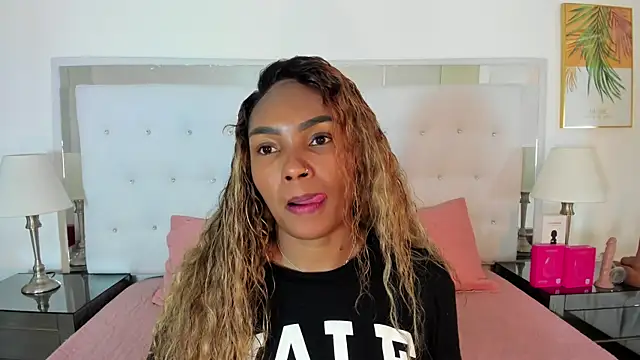 Snapshot of Isla_Scott chatting on May 21, 2026, 11:39 am Isla Scott online show from May 21, 2026, 11:39 am