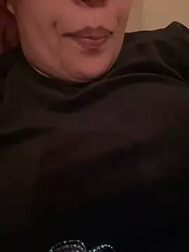 Snapshot of Samarr_9and chatting on December 8, 2024, 7:11 pm Samarr 9and online show from December 8, 2024, 7:11 pm