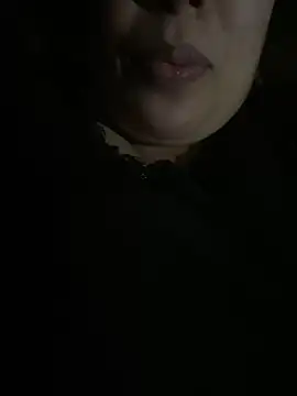 Snapshot of Samarr_9and chatting on December 13, 2024, 5:16 am Samarr 9and online show from December 13, 2024, 5:16 am