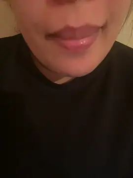 Snapshot of Samarr_9and chatting on December 27, 2024, 11:17 am Samarr 9and online show from December 27, 2024, 11:17 am