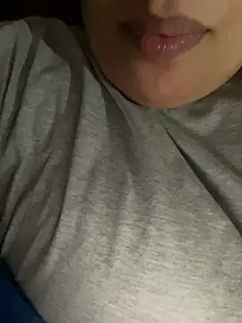 Snapshot of Samarr_9and chatting on December 29, 2024, 9:28 am Samarr 9and online show from December 29, 2024, 9:28 am