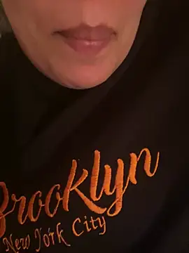 Snapshot of Samarr_9and chatting on February 17, 2025, 1:21 pm Samarr 9and online show from February 17, 2025, 1:21 pm