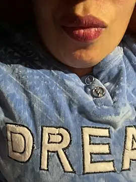 Snapshot of Samarr_9and chatting on March 23, 2025, 12:47 am Samarr 9and online show from March 23, 2025, 12:47 am