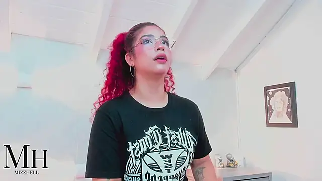 MizzHell online show from February 24, 2026, 4:21 am