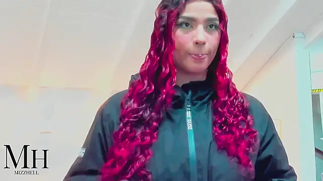 MizzHell online show from April 11, 2026, 3:44 am