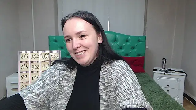 IsabelBlackberry online show from January 20, 2025, 3:07 pm