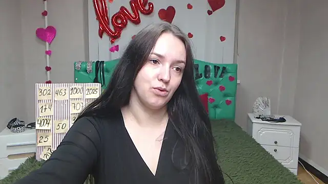 IsabelBlackberry online show from October 3, 2025, 5:48 am