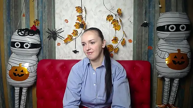 IsabelBlackberry online show from November 8, 2025, 6:02 am