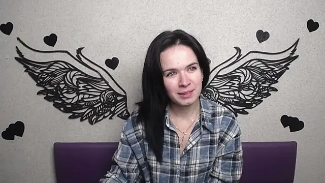 JasmineKouch online show from October 12, 2025, 5:23 pm