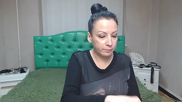 ElizabethSho online show from December 8, 2024, 12:18 am