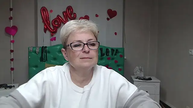 EmiliaGree online show from October 3, 2025, 5:10 pm