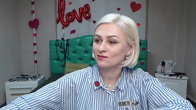 OliviaHorst online show from March 21, 2025, 3:46 pm