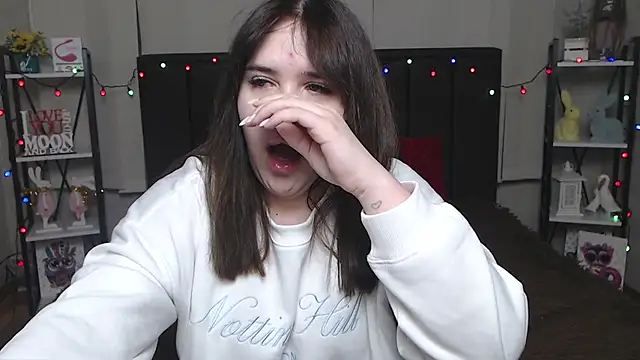 LauraHlot online show from February 9, 2025, 12:39 am