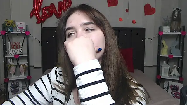 LauraHlot online show from March 8, 2025, 4:06 pm