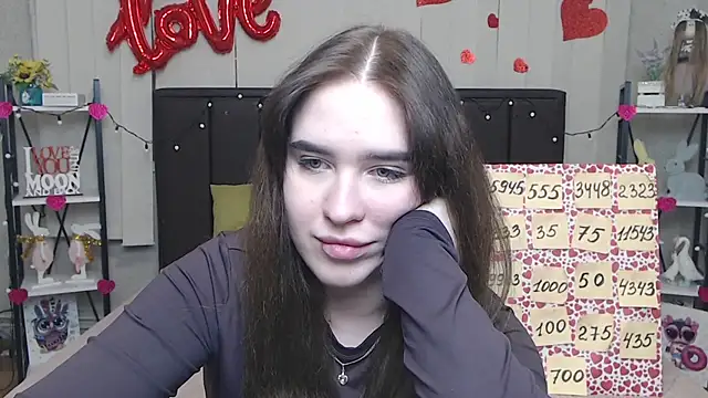 LauraHlot online show from March 12, 2025, 3:40 pm