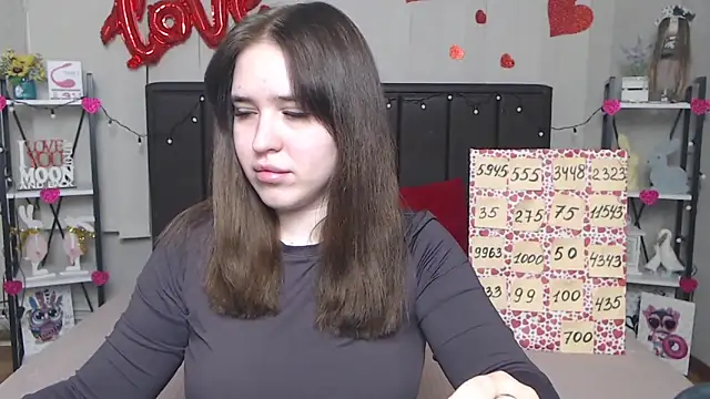 LauraHlot online show from March 21, 2025, 7:00 am