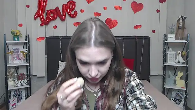 LauraHlot online show from March 11, 2026, 6:25 pm