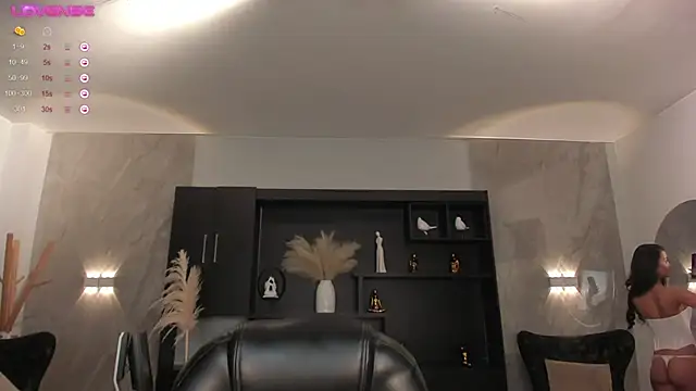 ValeriaVelvet online show from March 5, 2025, 11:49 am