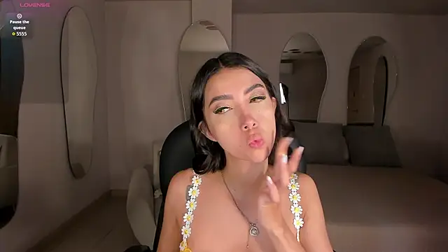 Snapshot of ValeriaVelvet chatting on May 28, 2026, 11:51 am ValeriaVelvet online show from May 28, 2026, 11:51 am