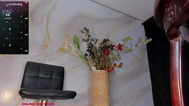 Karla-Ebony online show from November 2, 2025, 1:35 pm