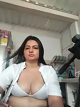 Linda Lars online show from February 4, 2025, 2:53 pm