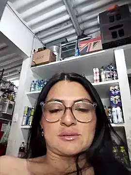 Linda Lars online show from October 29, 2025, 2:25 am