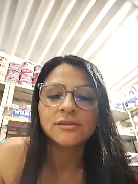 Linda Lars online show from November 16, 2025, 3:34 am