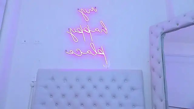 silvana  miller online show from February 19, 2025, 1:18 am