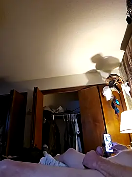 Snapshot of coolbrease10 chatting on January 7, 2025, 9:07 am coolbrease10 online show from January 7, 2025, 9:07 am