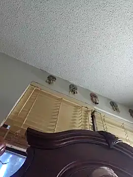 Snapshot of coolbrease10 chatting on January 19, 2025, 5:49 pm coolbrease10 online show from January 19, 2025, 5:49 pm