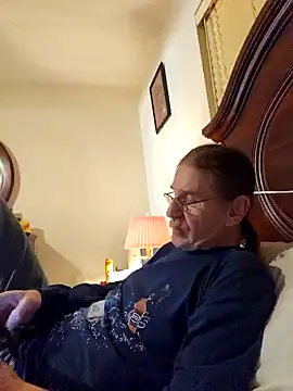 Snapshot of coolbrease10 chatting on February 7, 2025, 1:47 am coolbrease10 online show from February 7, 2025, 1:47 am