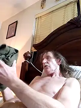 Snapshot of coolbrease10 chatting on February 13, 2025, 10:34 am coolbrease10 online show from February 13, 2025, 10:34 am