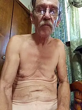 Snapshot of coolbrease10 chatting on October 9, 2025, 8:29 pm coolbrease10 online show from October 9, 2025, 8:29 pm