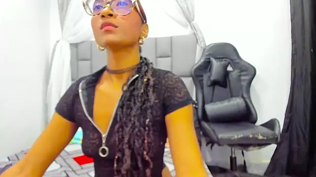 MurphyAngelina online show from April 21, 2026, 4:08 am