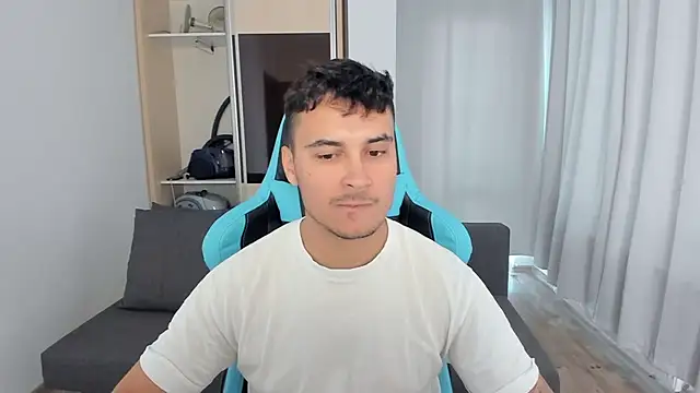 MatMalonne online show from October 11, 2025, 12:58 pm