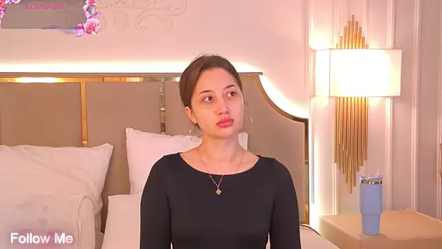 MaryReel online show from October 18, 2025, 9:21 am