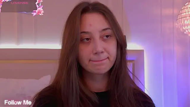 MaryReel online show from November 25, 2025, 9:42 am