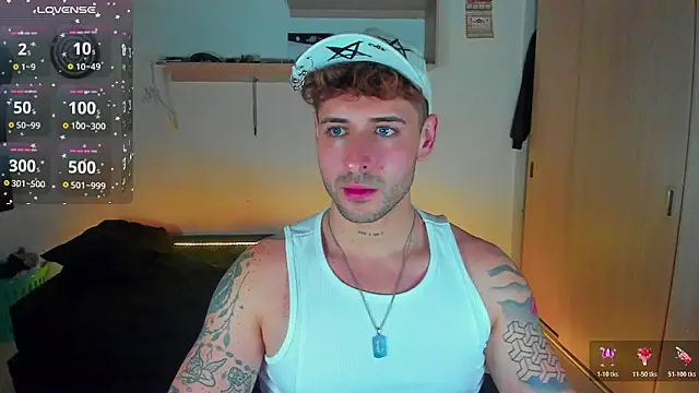 Snapshot of Ares_blue chatting on January 11, 2026, 12:15 am Ares blue online show from January 11, 2026, 12:15 am