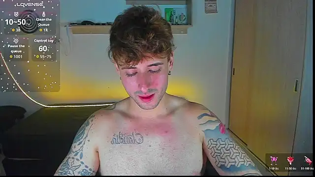 Snapshot of Ares_blue chatting on February 3, 2026, 2:53 am Ares blue online show from February 3, 2026, 2:53 am