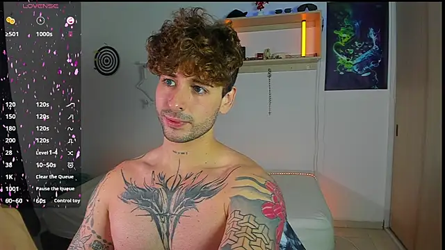 Snapshot of Ares_blue chatting on June 24, 2026, 2:05 pm Ares blue online show from June 24, 2026, 2:05 pm