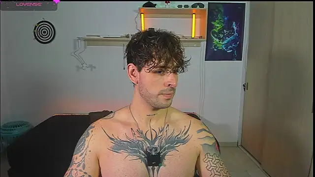 Snapshot of Ares_blue chatting on July 9, 2026, 2:21 pm Ares blue online show from July 9, 2026, 2:21 pm