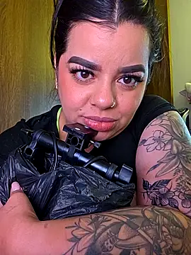 MiahJoness online show from February 10, 2026, 4:16 am