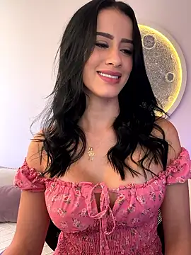 SarahhSmitth1 online show from January 17, 2026, 8:23 pm